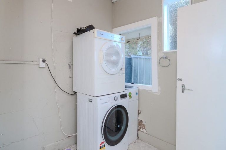 Photo of property in 24 Luxford Street, Berhampore, Wellington, 6023