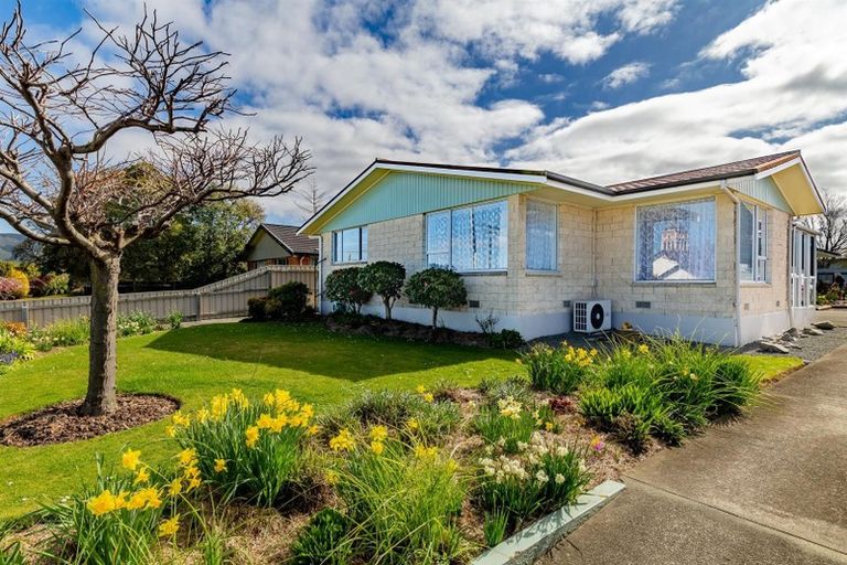 Photo of property in 10a Churchill Place, Waimate, 7924