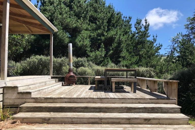 Photo of property in 55 Reikorangi Road, Waikanae, 5391