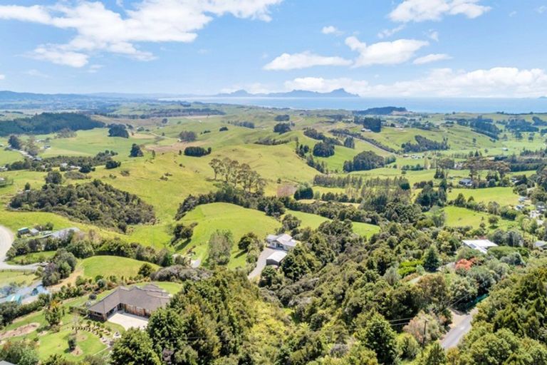 Photo of property in 7 Wairimu Way, Waipu, 0582