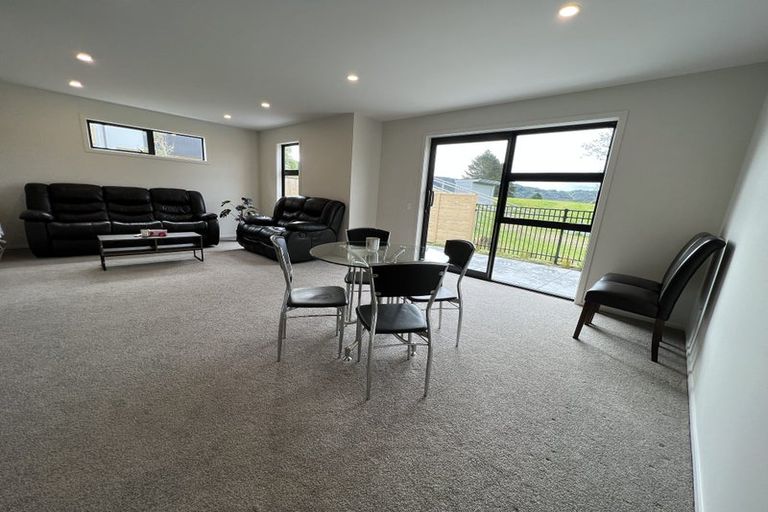 Photo of property in 39 Te Ara O Papatahi, Wainuiomata, Lower Hutt, 5014