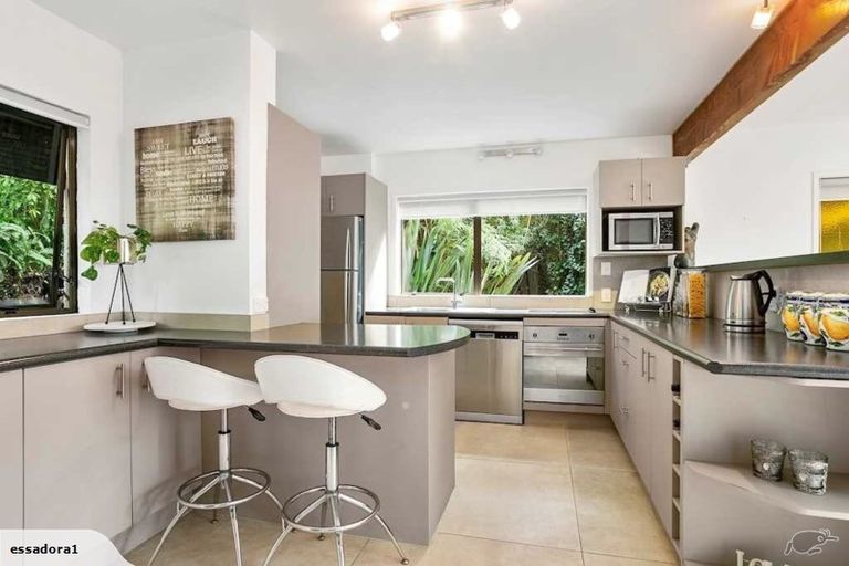 Photo of property in 1/813 East Coast Road, Northcross, Auckland, 0630