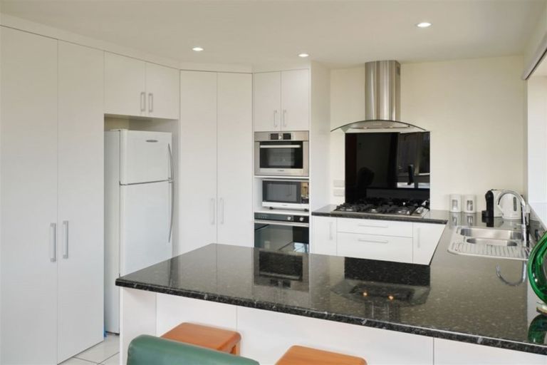 Photo of property in 17 Riverside Way, Amberley, 7410