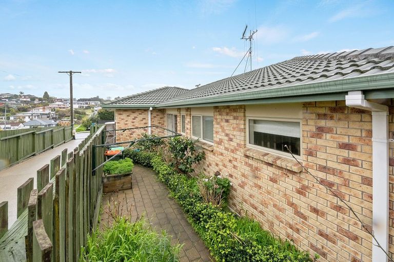 Photo of property in 16a Goods Road, Otumoetai, Tauranga, 3110