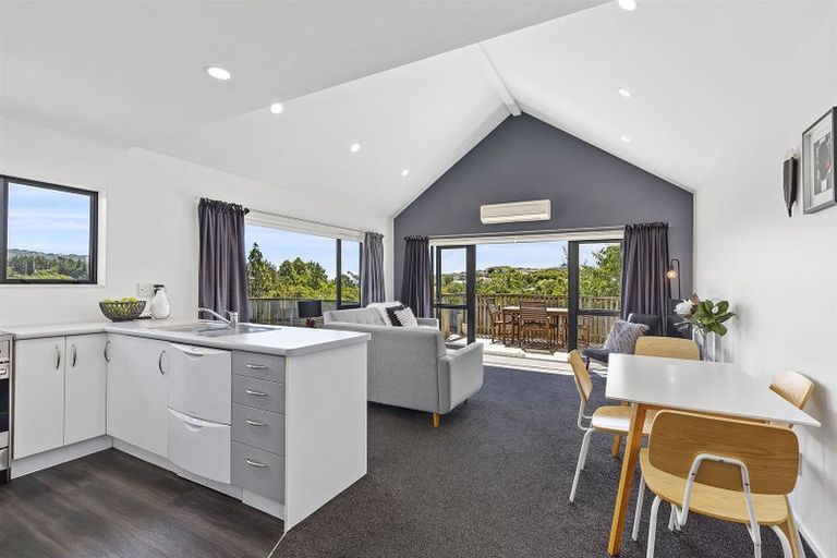 Photo of property in 43a Apple Terrace, Ranui, Porirua, 5024