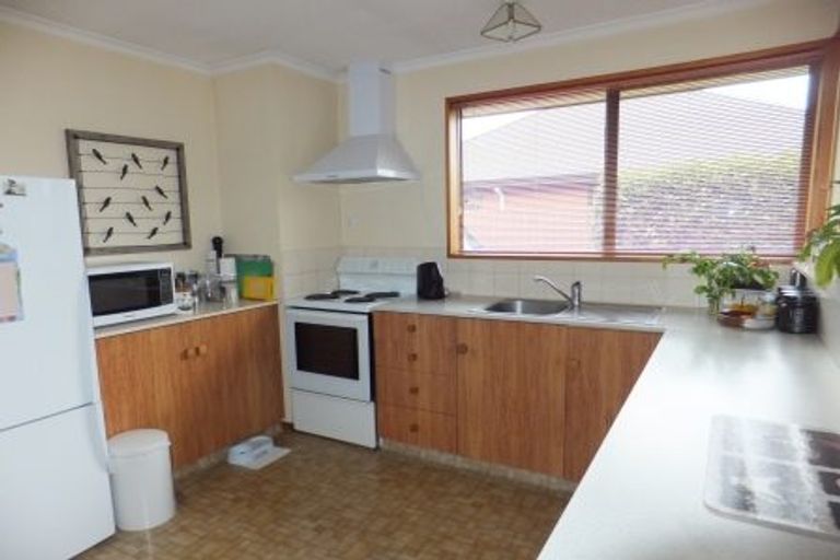 Photo of property in 2/22 Kingrove Street, Bishopdale, Christchurch, 8053