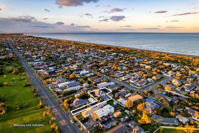 Photo of property in 399a Estuary Road, South New Brighton, Christchurch, 8062