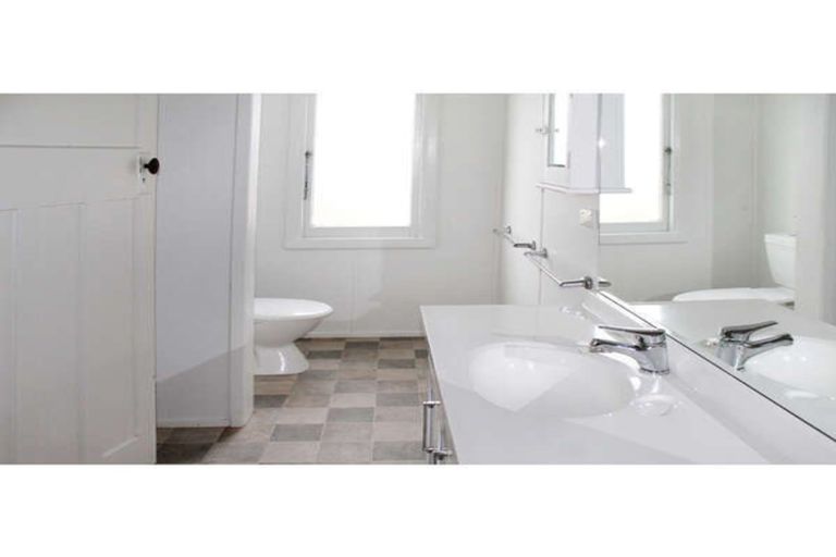 Photo of property in 47 Fitzroy Street, Terrace End, Palmerston North, 4410