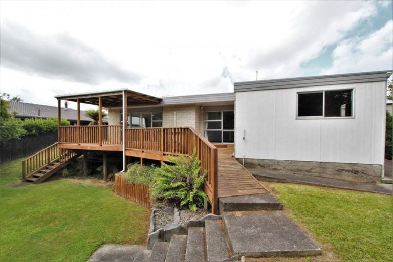 Photo of property in 28 Cullen Crescent, Tokoroa, 3420