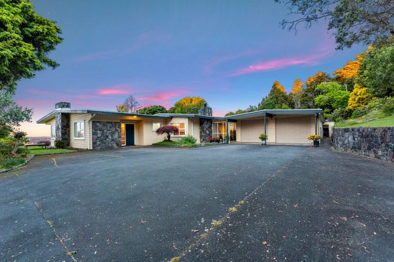 Photo of property in 190 Redoubt Road, Flat Bush, Auckland, 2019