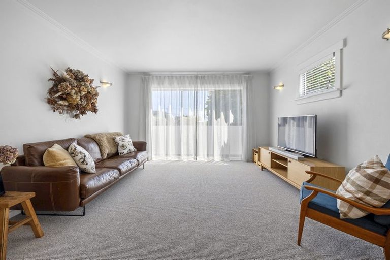 Photo of property in 26 Mclean Street, Strandon, New Plymouth, 4312