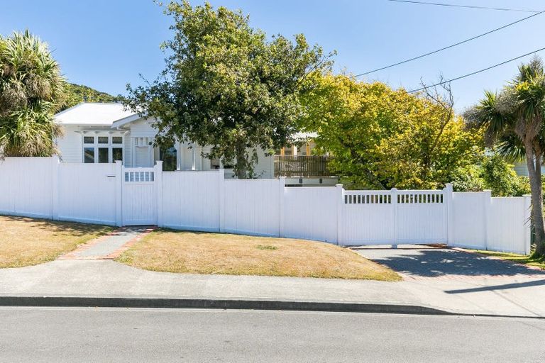 Photo of property in 26 Kano Street, Karori, Wellington, 6012