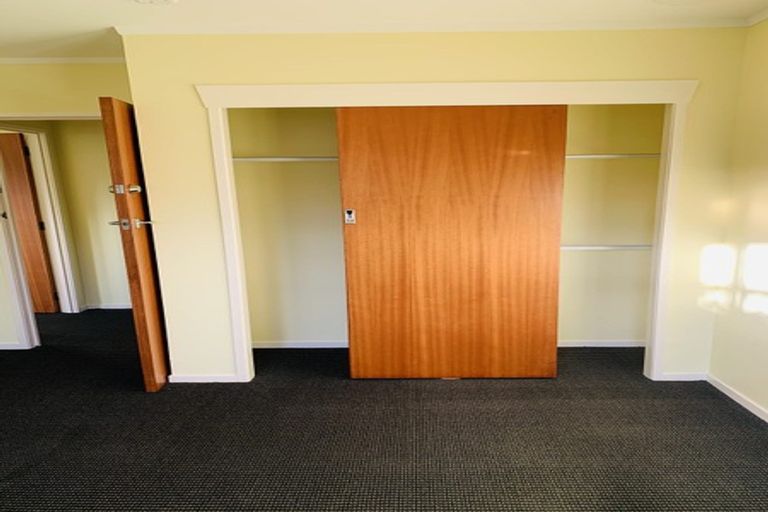 Photo of property in 24 Terry Street, Blockhouse Bay, Auckland, 0600