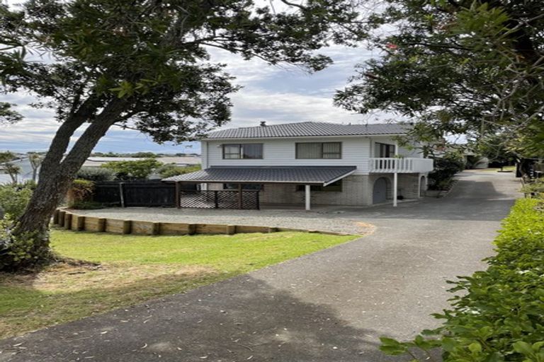 Photo of property in 1/47 Stanley Avenue, Milford, Auckland, 0620