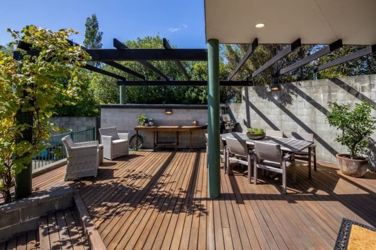 Photo of property in 20 Brookford Place, Westmorland, Christchurch, 8025