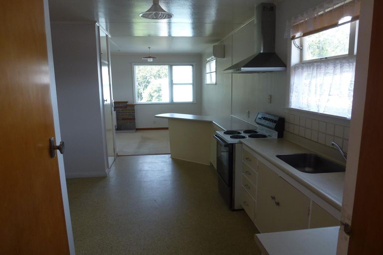 Photo of property in 64 Newcastle Street, Hokowhitu, Palmerston North, 4410