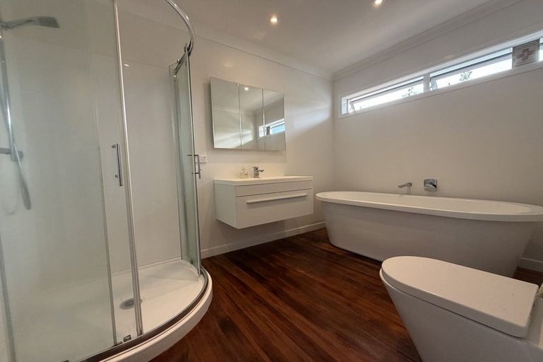 Photo of property in 19 Rame Road, Greenhithe, Auckland, 0632
