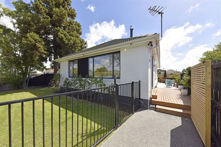 Photo of property in 9 Morrison Avenue, Northcote, Christchurch, 8052
