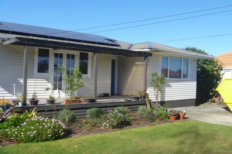 Photo of property in 8 Elizabeth Street, Papakura, 2110