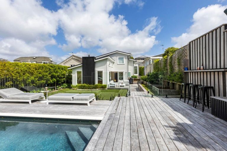 Photo of property in 7 Bungalow Avenue, Point Chevalier, Auckland, 1022