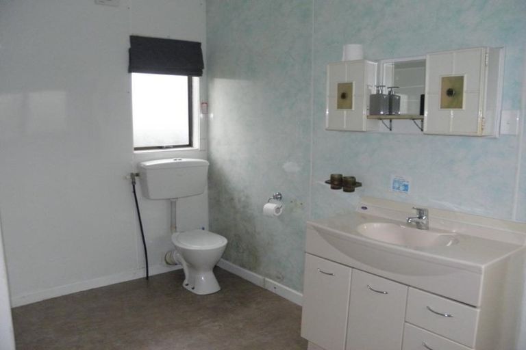 Photo of property in 43 Hastings Street, Ohai, 9635