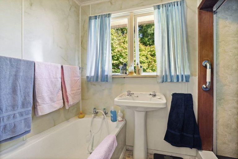 Photo of property in 87 Kaikorai Valley Road, Glenross, Dunedin, 9011