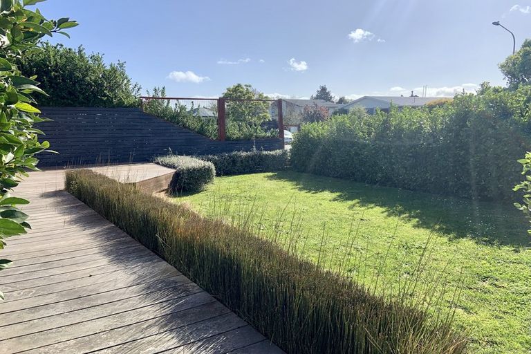 Photo of property in 92 Roberta Drive, Somerfield, Christchurch, 8024