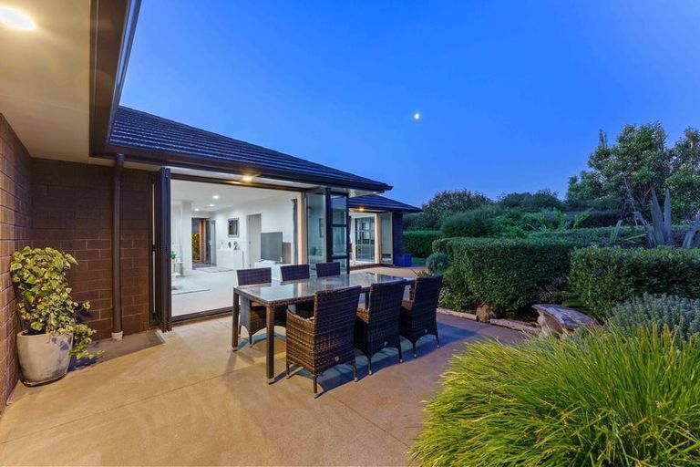 Photo of property in 9 Angus Way, Nikau Valley, Paraparaumu, 5032