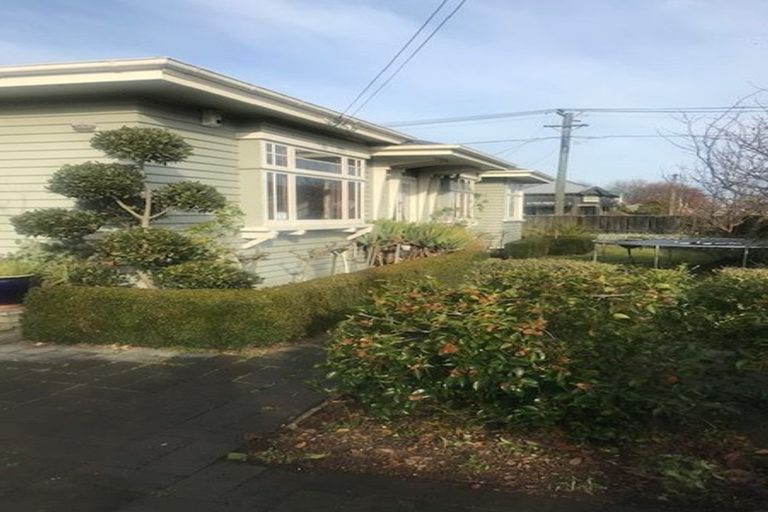 Photo of property in 4 Mayfield Avenue, Mairehau, Christchurch, 8013