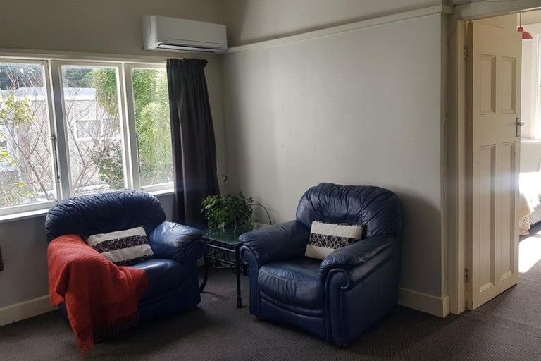 Photo of property in 111a Karori Road, Karori, Wellington, 6012