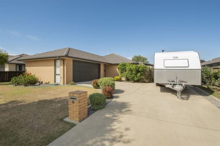 Photo of property in 86 Doncaster Drive, Papamoa Beach, Papamoa, 3118