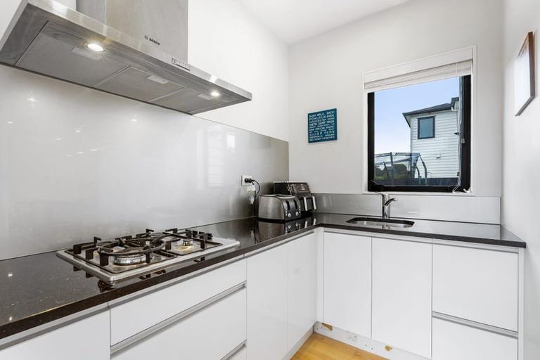 Photo of property in 1 Crompton Place, Orewa, 0931