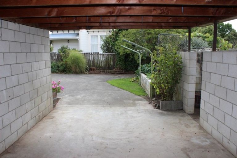 Photo of property in 18 Victoria Avenue, Dannevirke, 4930