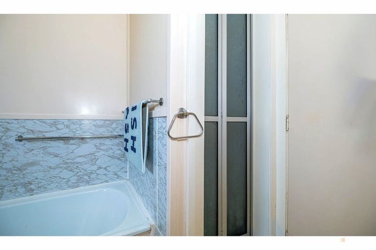 Photo of property in 52 Opie Street, Waimate, 7924