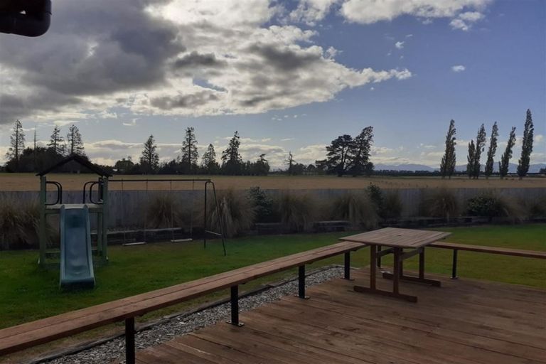 Photo of property in 25 Riversdale-waikaia Road, Riversdale, 9776