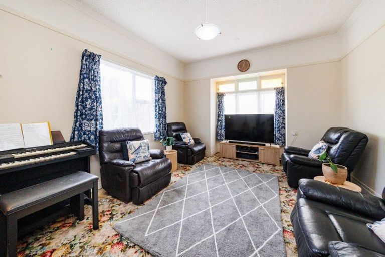 Photo of property in 21 Aru Street, Tangimoana, 4822
