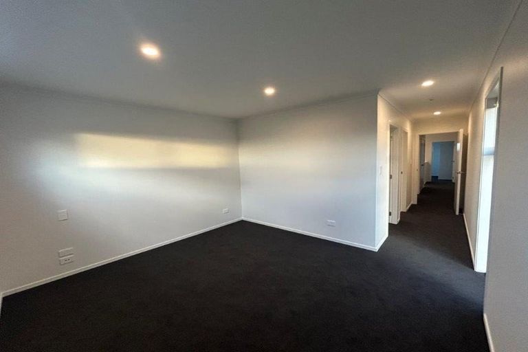 Photo of property in 24 Atutahi Lane, Papamoa, 3118