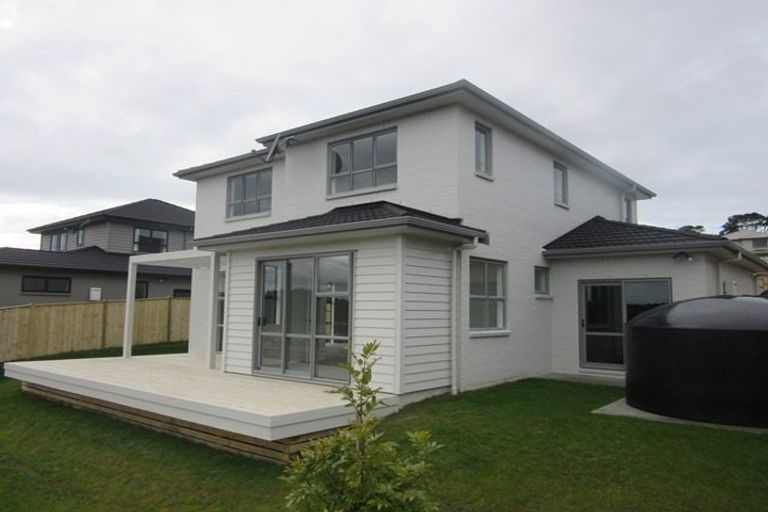 Photo of property in 13 Mauku Lane, Greenhithe, Auckland, 0632
