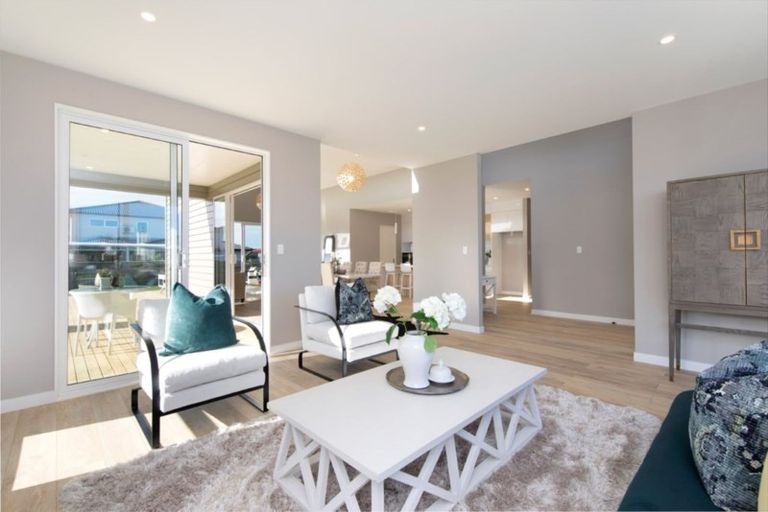 Photo of property in 13 Floyd Road, Riverhead, 0820