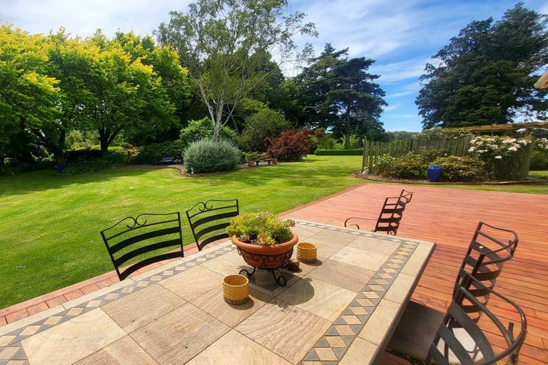 Photo of property in 258 Smith Road, Dannevirke, 4978