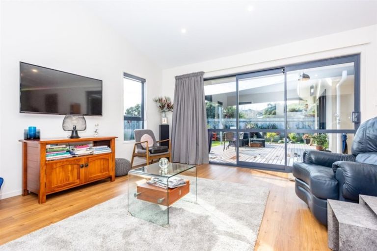 Photo of property in 14 Tuamotu Park, Wainui, Gisborne, 4010