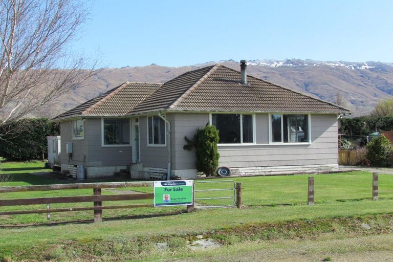 Photo of property in 1 West Street, Middlemarch, 9597