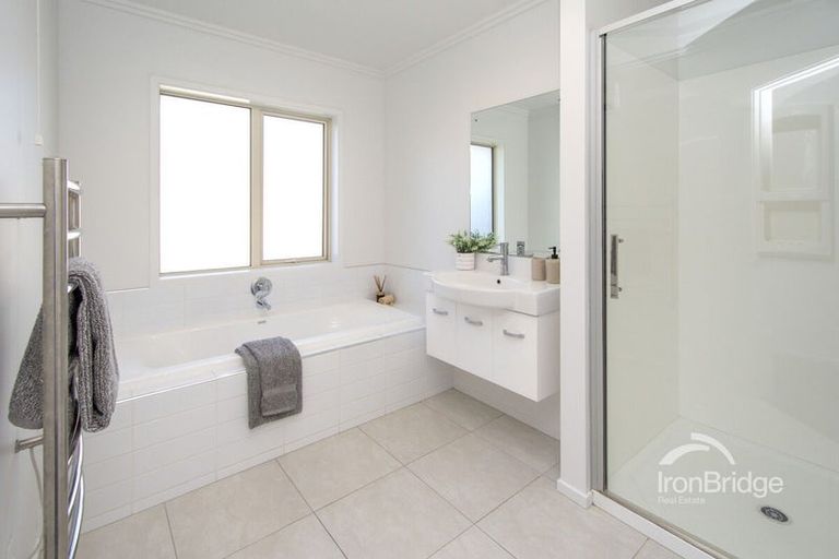 Photo of property in 23 Country Palms Drive, Halswell, Christchurch, 8025