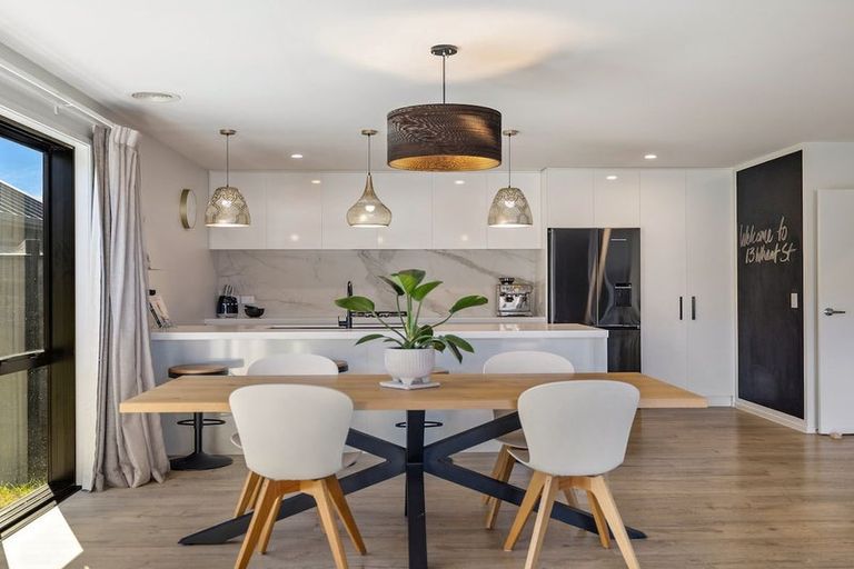 Photo of property in 13 Wheat Street, Jacks Point, Queenstown, 9371