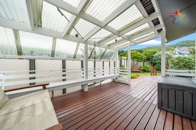 Photo of property in 325 Wellington Road, Wainuiomata, Lower Hutt, 5014