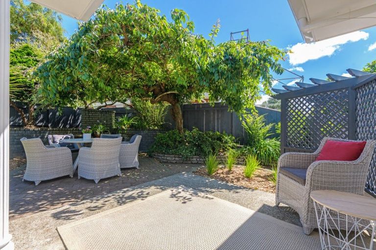 Photo of property in 54 Waterloo Crescent, Hokowhitu, Palmerston North, 4410