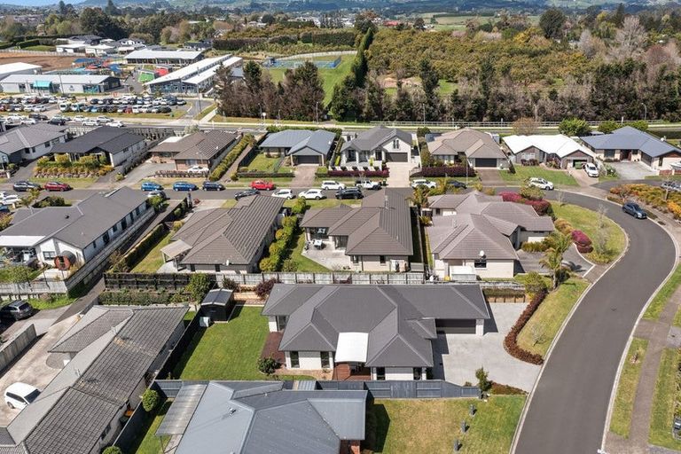 Photo of property in 36 Benmore Crescent, Pyes Pa, Tauranga, 3112