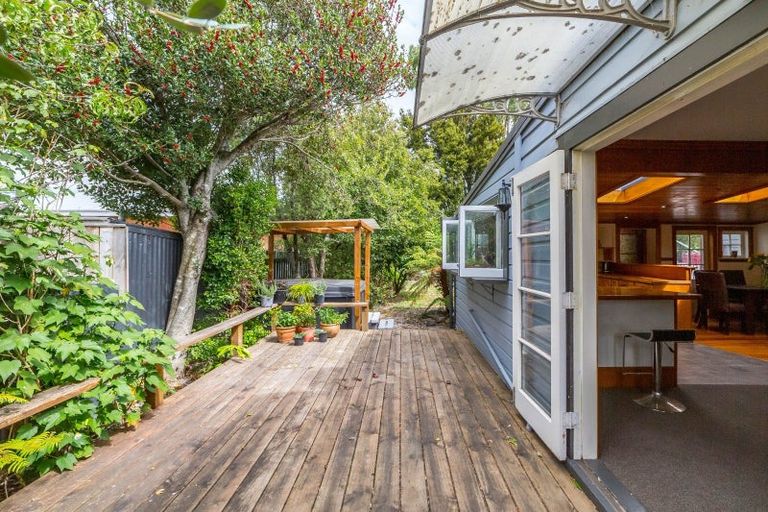 Photo of property in 100 Fox Street, Featherston, 5710