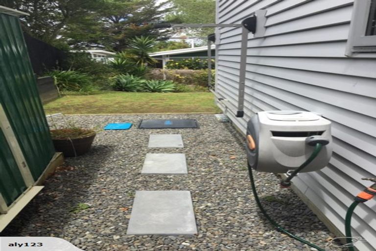 Photo of property in 18 Birkley Road, Bayswater, Auckland, 0622