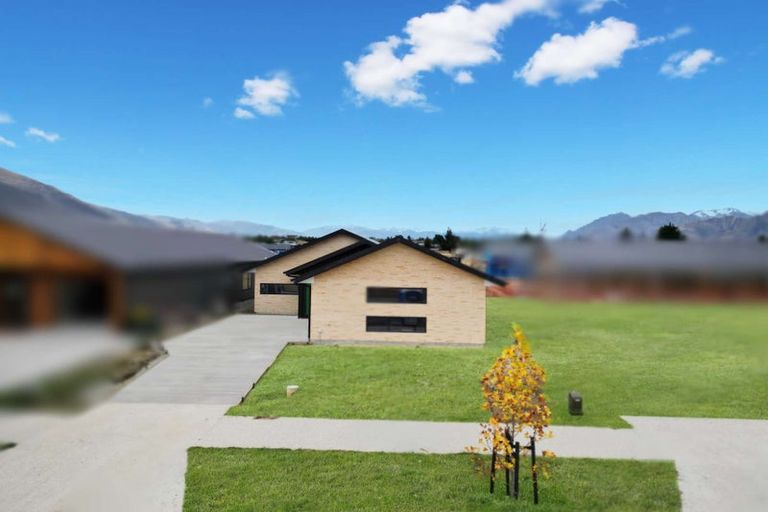 Photo of property in 36 Longview Drive, Lake Hawea, 9382